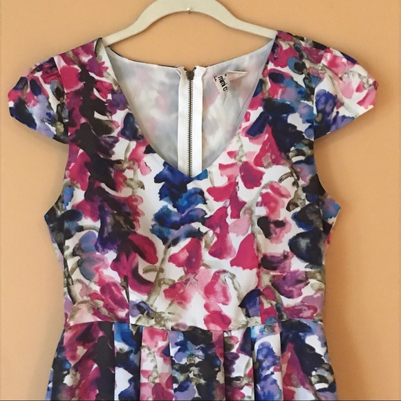 Mimi Chica Cap Sleeve Floral Dress - 1113 - Picture 2 of 7